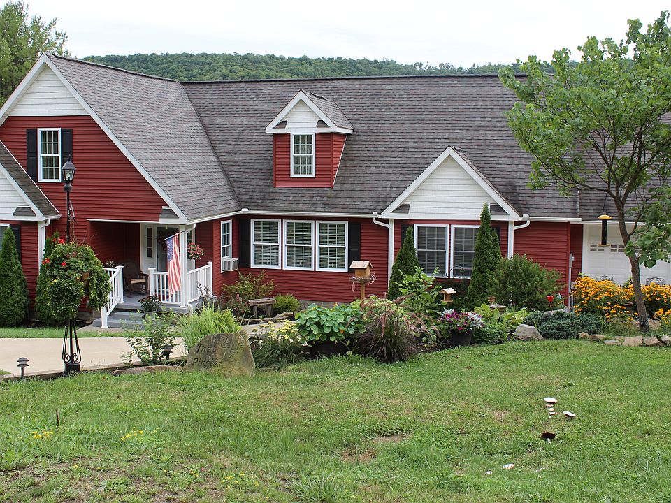1st image of 1 Woodland Hollow Dr