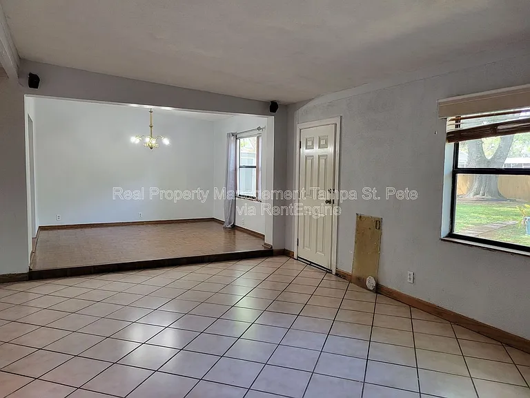 4311 S Thatcher Ave — Photo 18