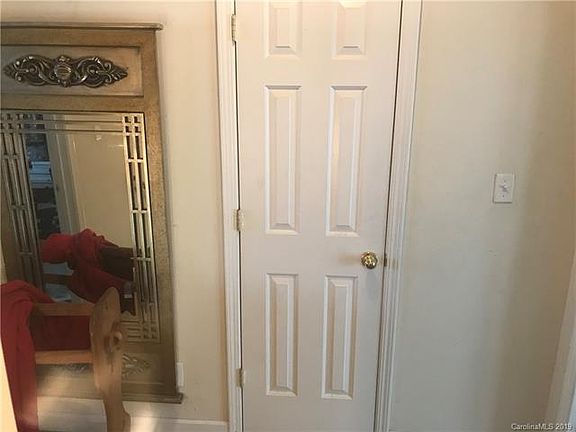 3rd image of 713 Erinbrook Ct
