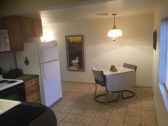 2nd image of 1227 Parkhill Dr