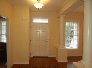 8075 Chatham Green Dr, New Albany, OH 43054