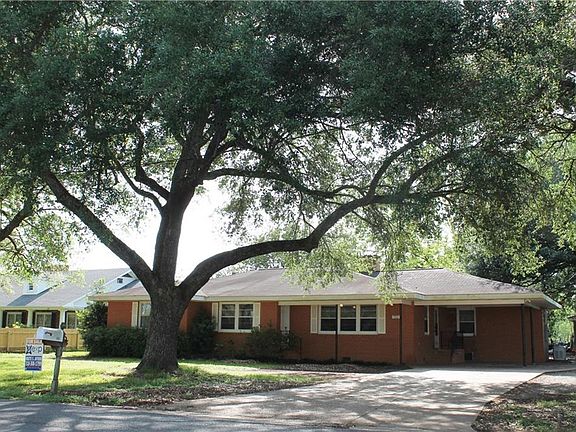 5th image of 1351 Horseshoe Dr