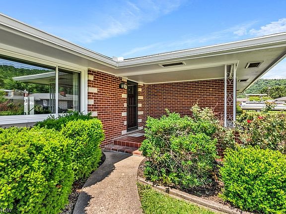 4th image of 512 Briarcliff Ct