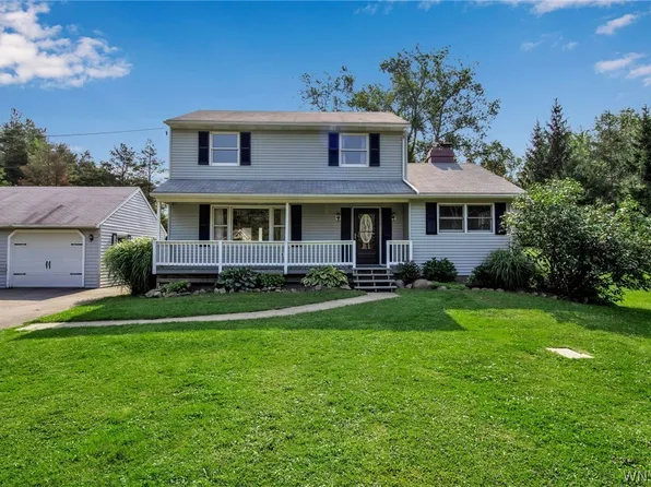 8891 Sunset Dr, Colden, NY 14033