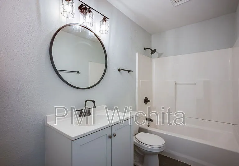 420 W Mahoney Dr — Photo 10