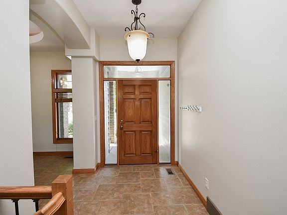 4th image of 1004 W Laquinta St