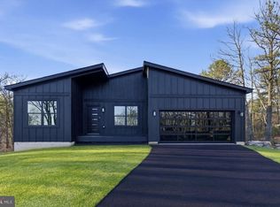 251 Sachem Hl, Hedgesville, WV 25427