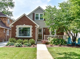 2961 N 73rd St, Milwaukee, WI 53210