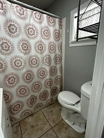 3725 Derbigny St #B — Photo 10