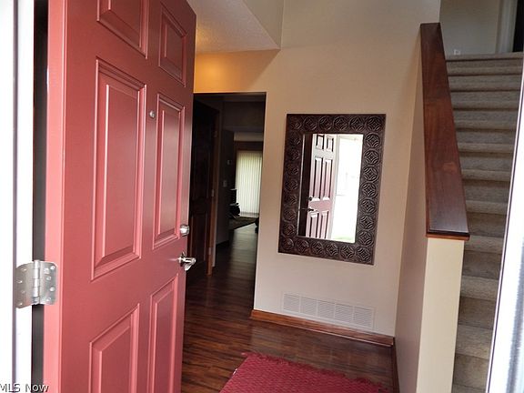 3rd image of 7673 Creekwood Ln #B5