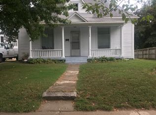 1320 N Summit Ave, Springfield, MO 65802