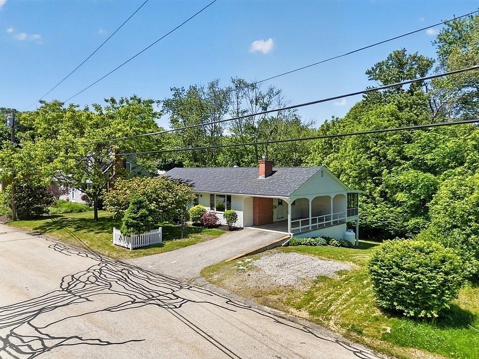 1st image of 60 Pinedale St