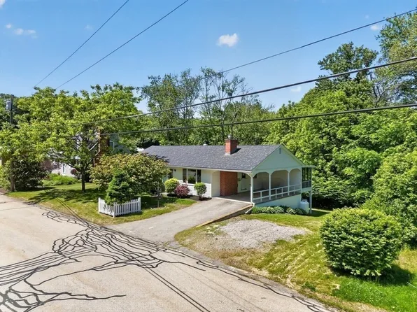 60 Pinedale St, Southbridge, MA 01550