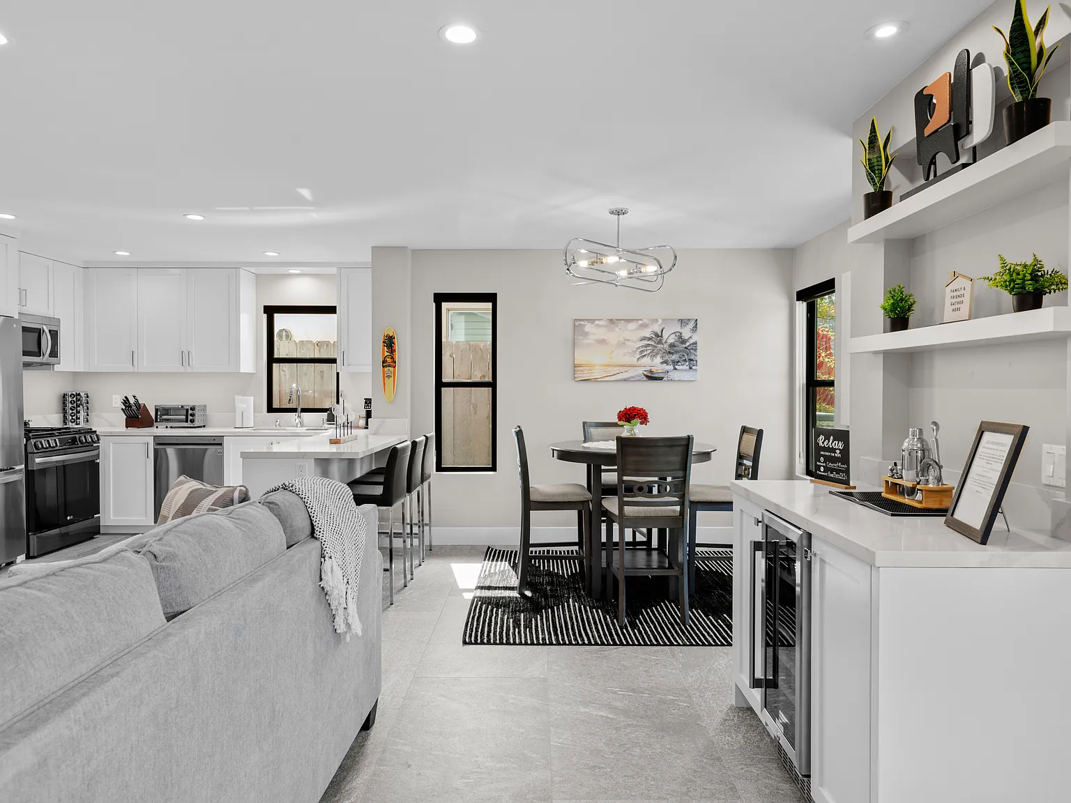 819 Cohasset Ct — Photo 4