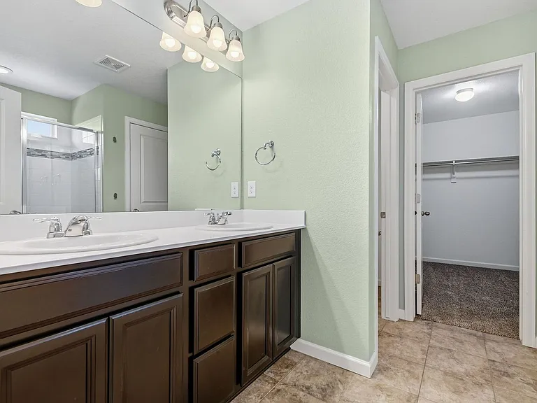 614 W 170th Pl — Photo 24