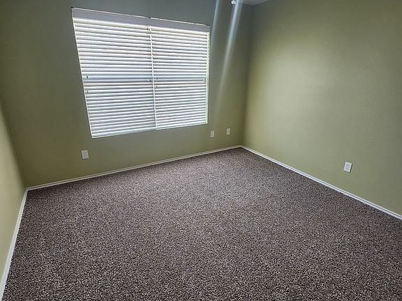5th image of 3305 Roosevelt Dr