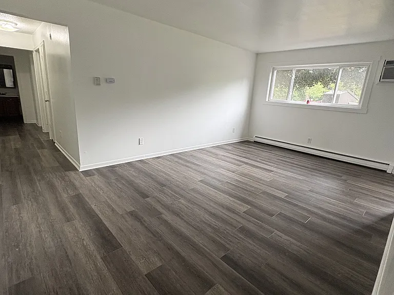 595 Wagner Dr #7 — Photo 9