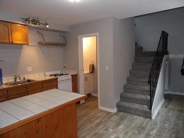 144 Cottage St #3 — Photo 16