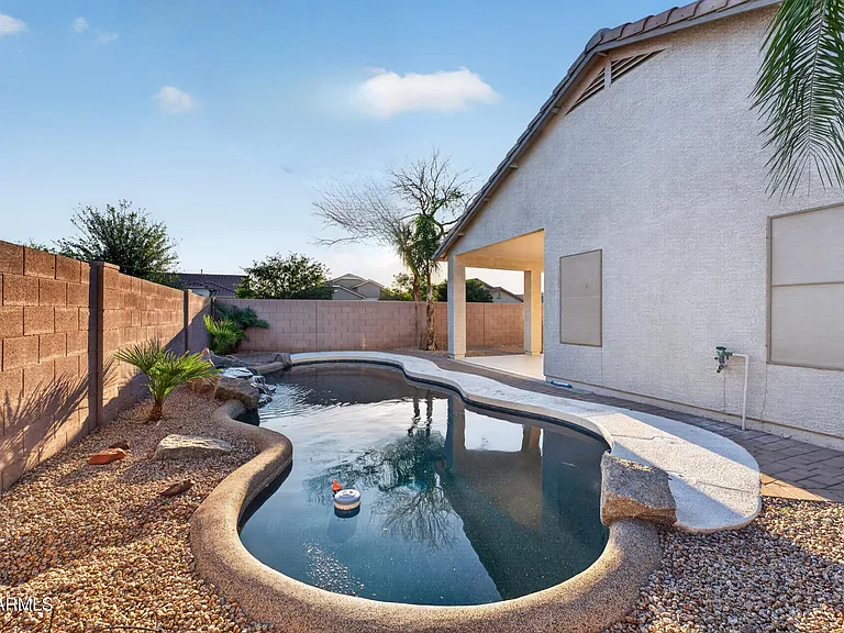 921 W Dana Dr — Photo 22