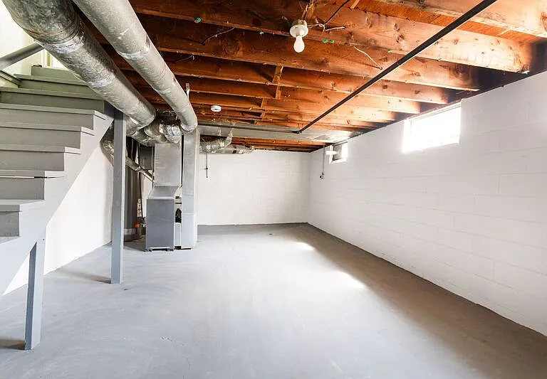 4040 Halsey Pl — Photo 20