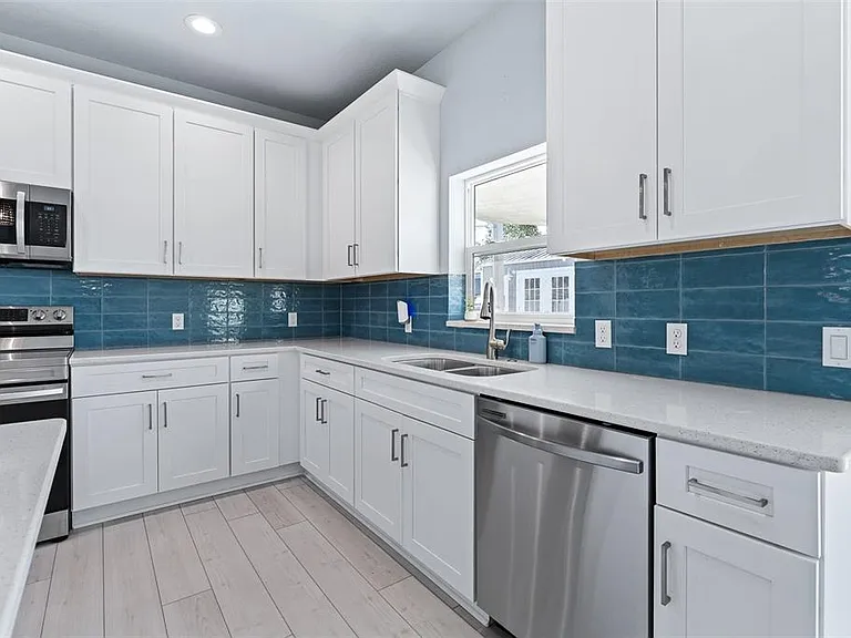 13 Lemay Pl — Photo 20