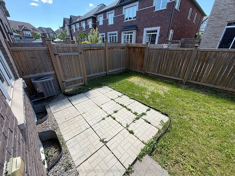 3041 Hibiscus Gdns — Photo 37