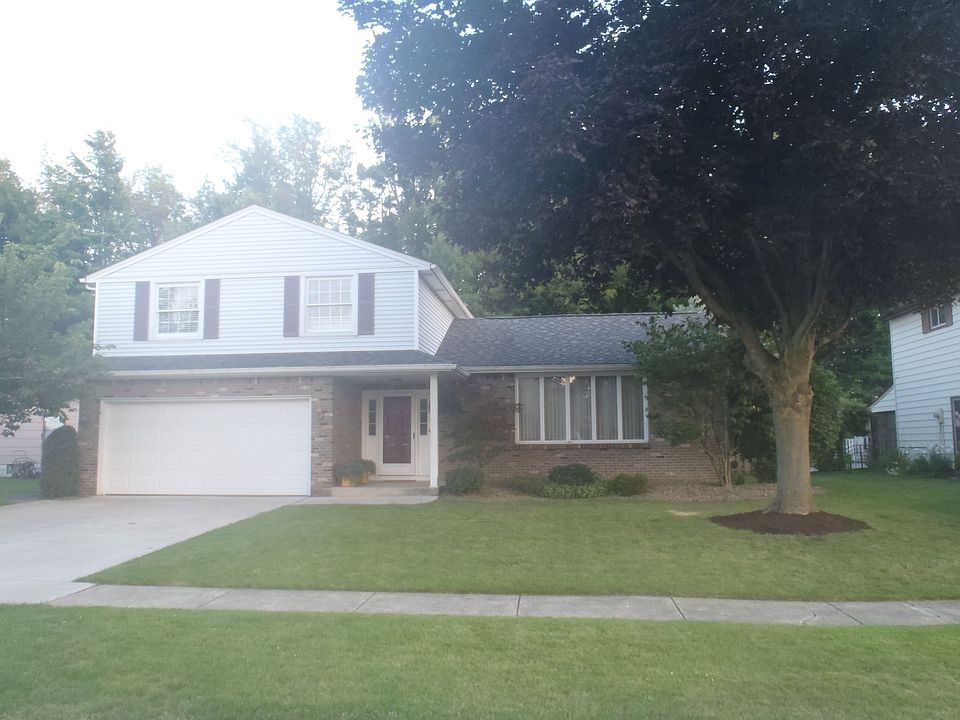 1st image of 135 Crofton Dr