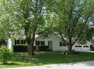 1020 Southern Hills Ave, Carthage, MO 64836