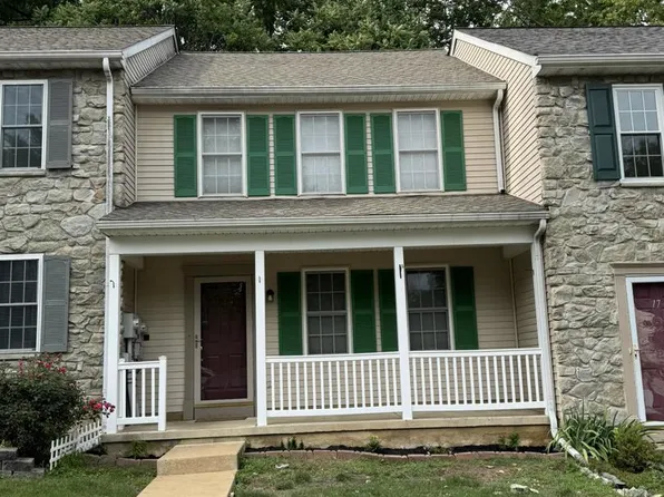 15 Deep Hollow Ln, Lancaster, PA 17603