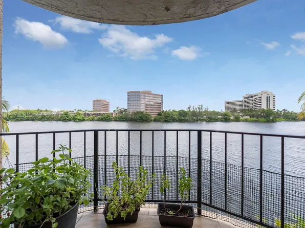 5201 NW 7th St APT 419, Miami, FL 33126