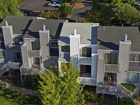 151 Rockwood Dr, Grass Valley, CA 95945