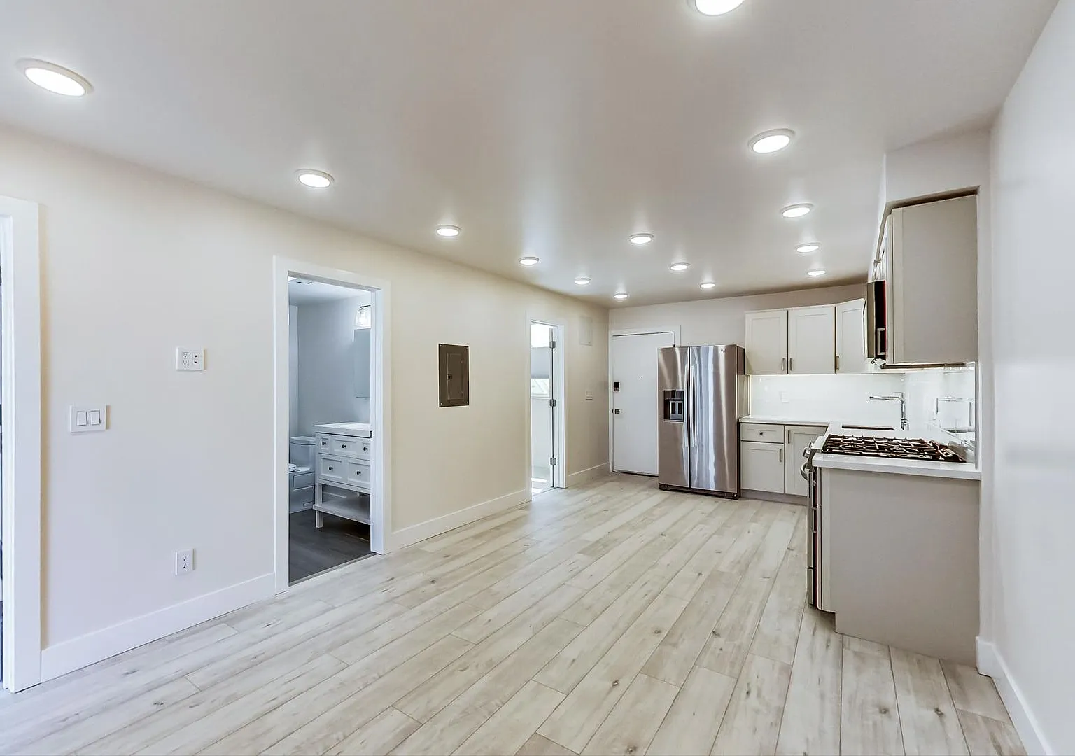 1454 South Van Ness LLC — Photo 4
