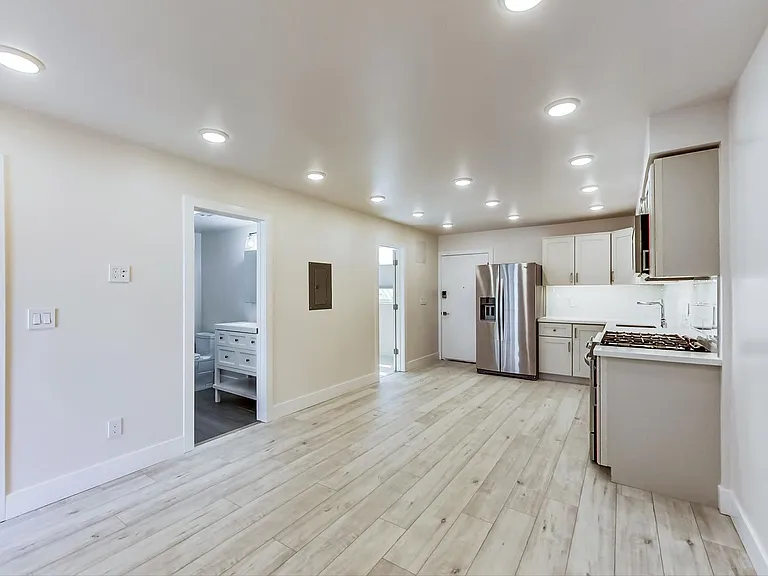 1454 South Van Ness LLC — Photo 4