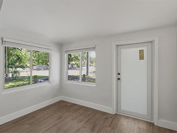 3rd image of 12980 NE 10th Ave #12980
