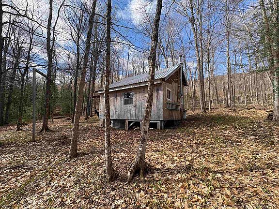 3rd image of 300 Moise Wood Road
