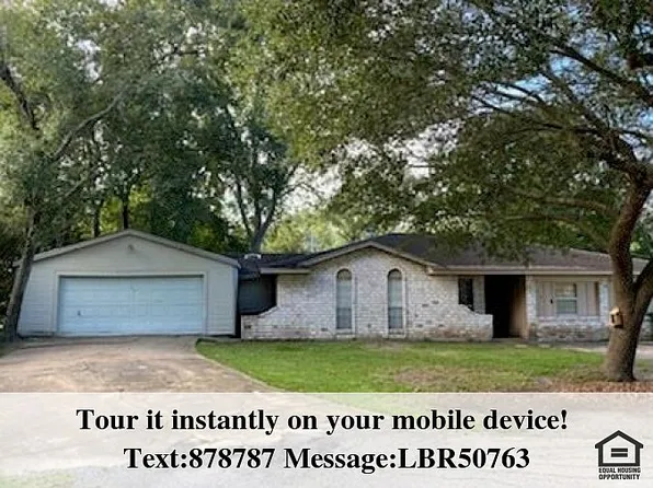 910 Broad Ripple Dr, Huffman, TX 77336