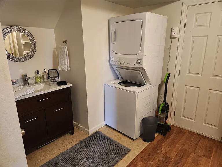 1418 Golden Crest Dr — Photo 11
