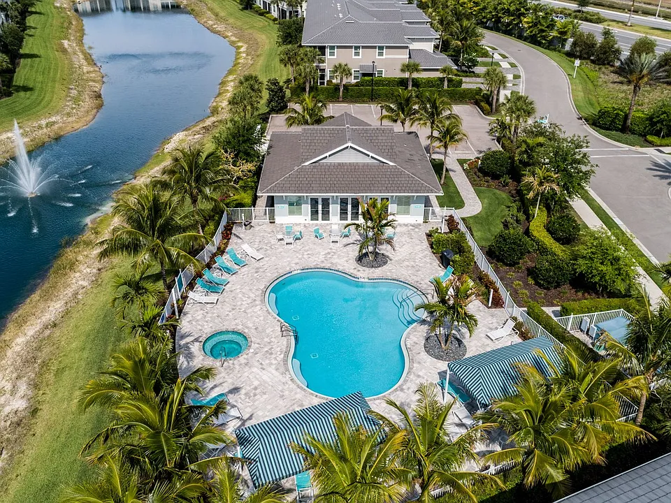 6960 Avalon Cir #807