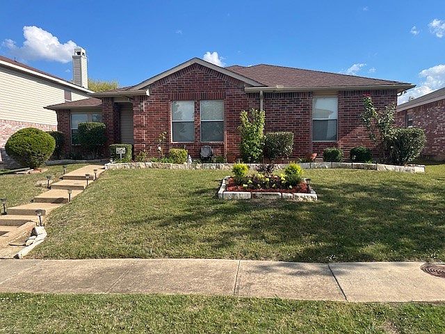 1st image of 1511 Stewart Dr