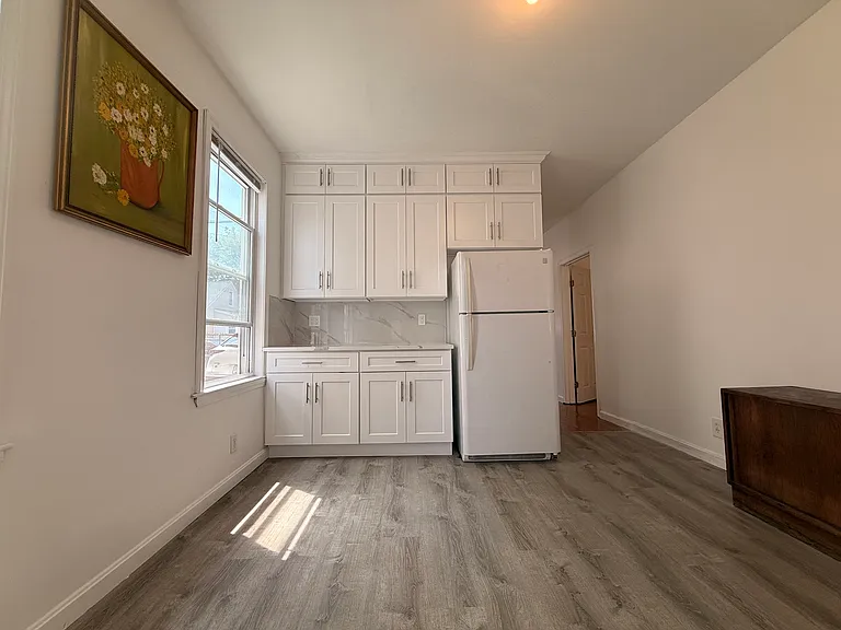 108-110 Russell St #1 — Photo 5