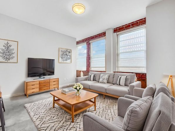 717 Locust St #329