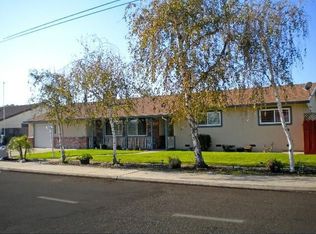 344 S Wood Ave, Oakdale, CA