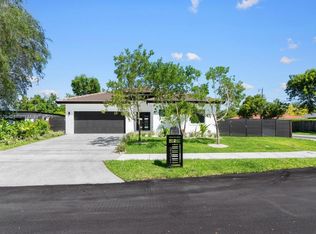 21311 Ingraham Ave, Rd Cutler Bay, FL 33189