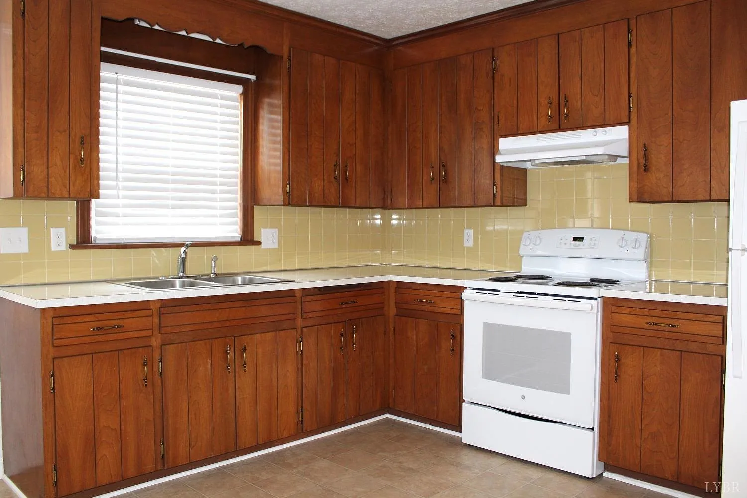 2 bed, 896 sqft, $1,050 — Photo 4