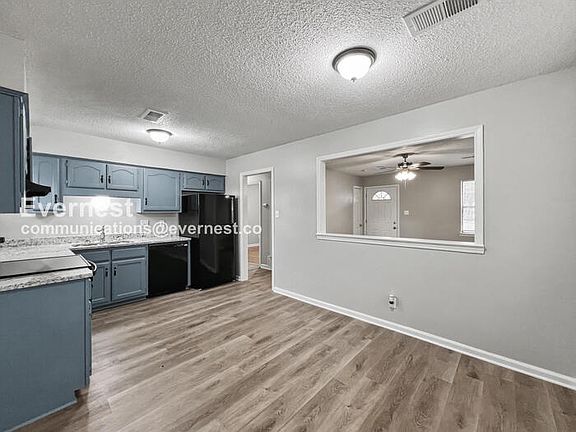 4th image of 6415 Riverdale Cv