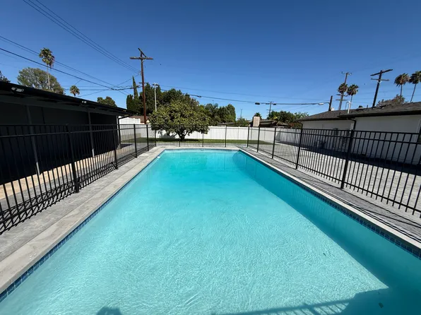16801 San Fernando Mission Blvd, Granada Hills, CA