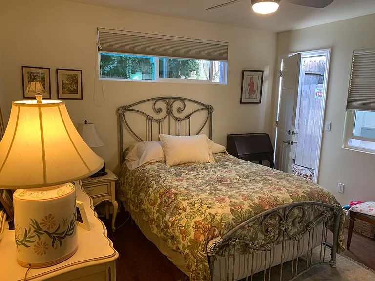 2555 Ardath Rd #B — Photo 17