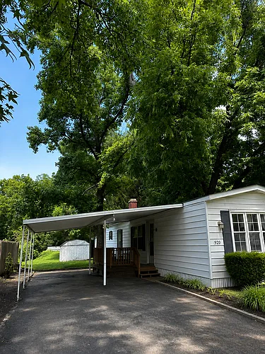 1820 Creekview Dr Photo 1