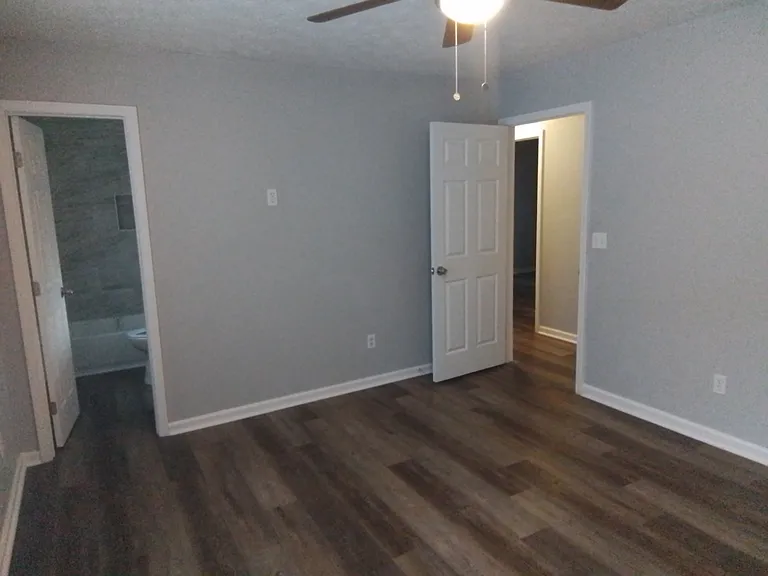 4055 Chedworth Way — Photo 11