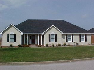 173 Pin Oak Dr, Lancaster, KY 40444